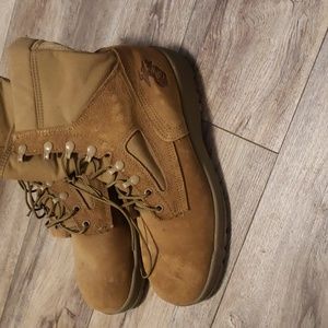 McRae tactical combat boot steel toe. Size 10.5.   Great condition barely worn